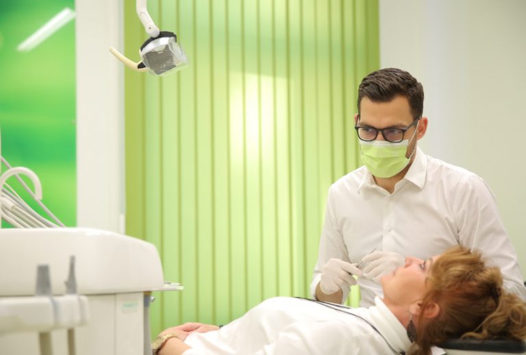 Sterilisation und Sicherheit in der Zahnmedizin bei Evergreen Dental